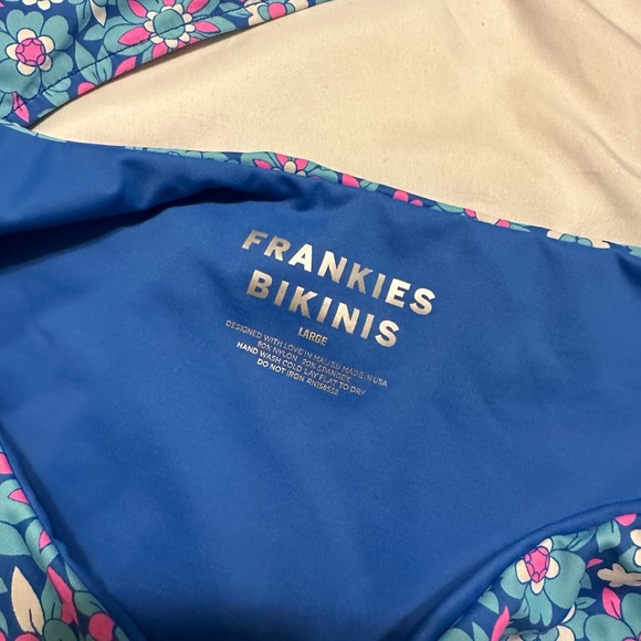 Relisted in my closet Frankie’s bikinis blue & pink floral one shoulder monokini - Picture 5 of 6
